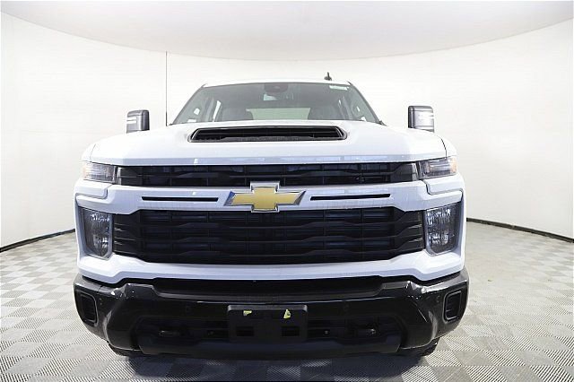 New 2025 Chevrolet Silverado 2500 Custom w/ Custom Value Package image 2