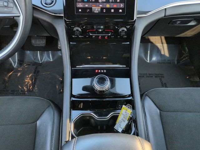 Certified 2022 Jeep Grand Cherokee L Laredo image 18