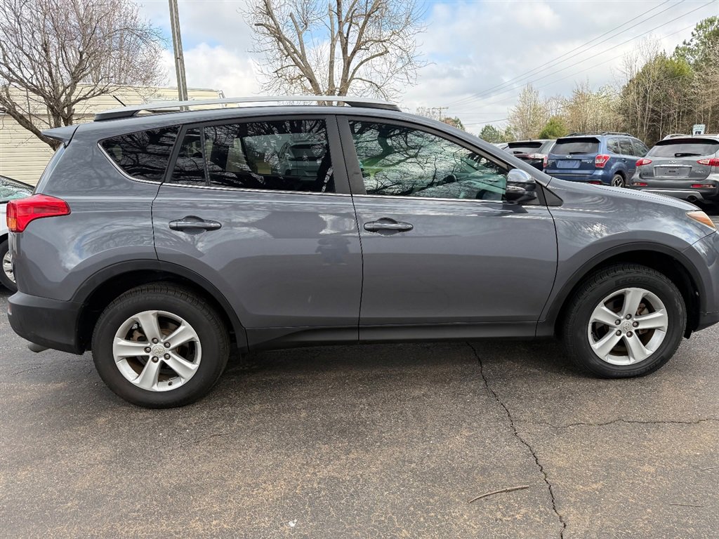 Used 2013 Toyota RAV4 XLE image 6