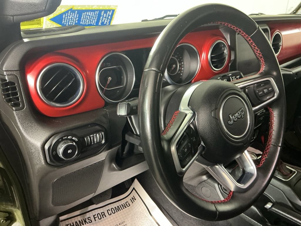 Used 2022 Jeep Wrangler Unlimited Rubicon w/ LED Lighting Group AWD/4WD image 9