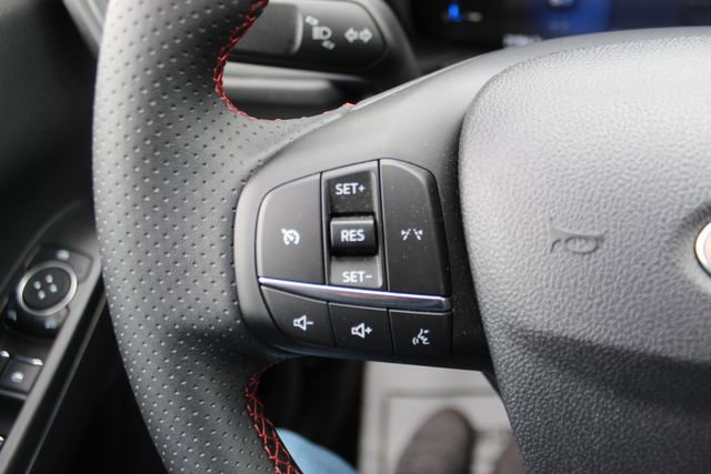 Used 2025 Ford Escape ST-Line image 13