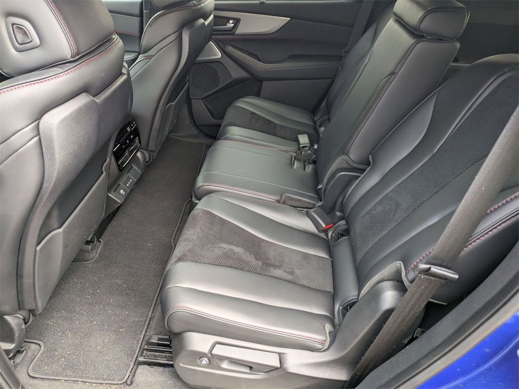 Used 2025 Acura MDX A-Spec image 25