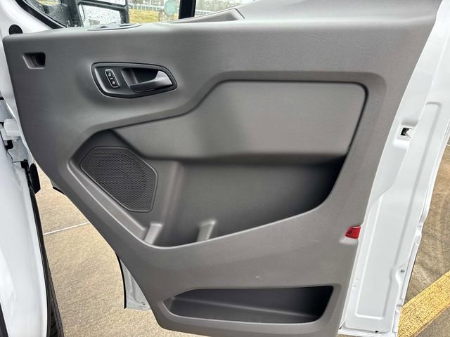 New 2026 Ford Transit 250 148 Medium Roof RWD image 18