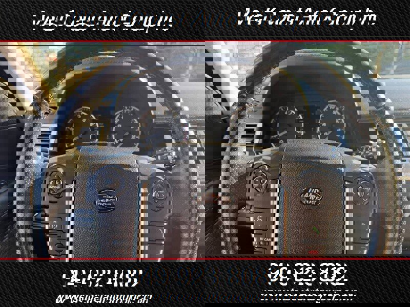 Used 2013 Land Rover Range Rover Sport HSE LUX image 23