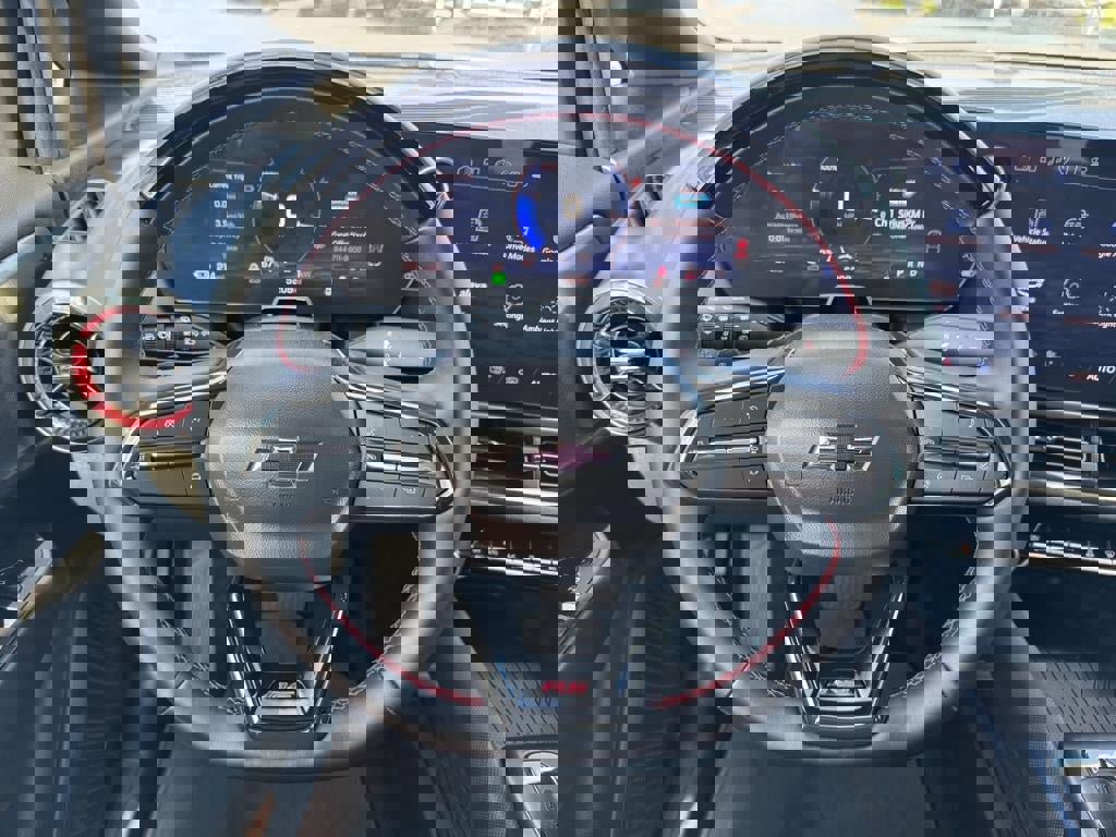 Used 2024 Chevrolet Equinox EV RS image 7