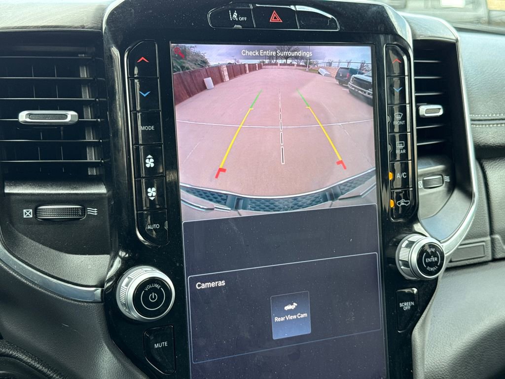 Used 2025 RAM 1500 Laramie image 26