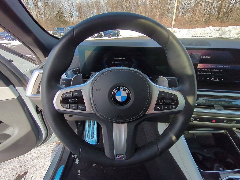 Certified 2024 BMW X6 xDrive40i w/ M Sport Professional Package image 10