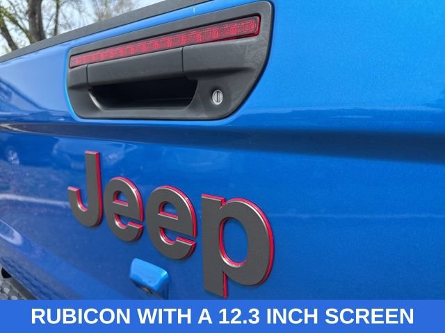Used 2024 Jeep Gladiator Rubicon w/ Convenience Group AWD/4WD image 18