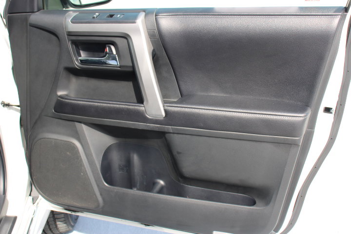 Used 2017 Toyota 4Runner Limited image 19