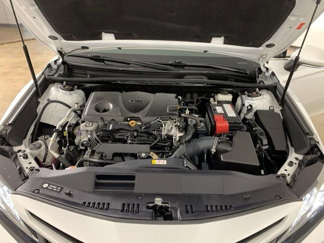 Used 2019 Toyota Camry XSE image 40