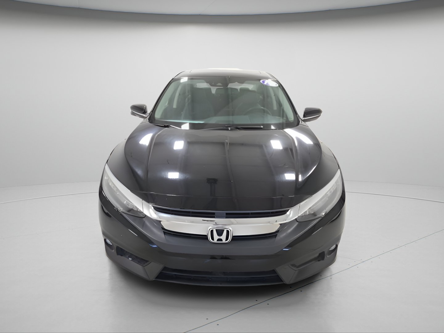 Used 2016 Honda Civic Touring image 2