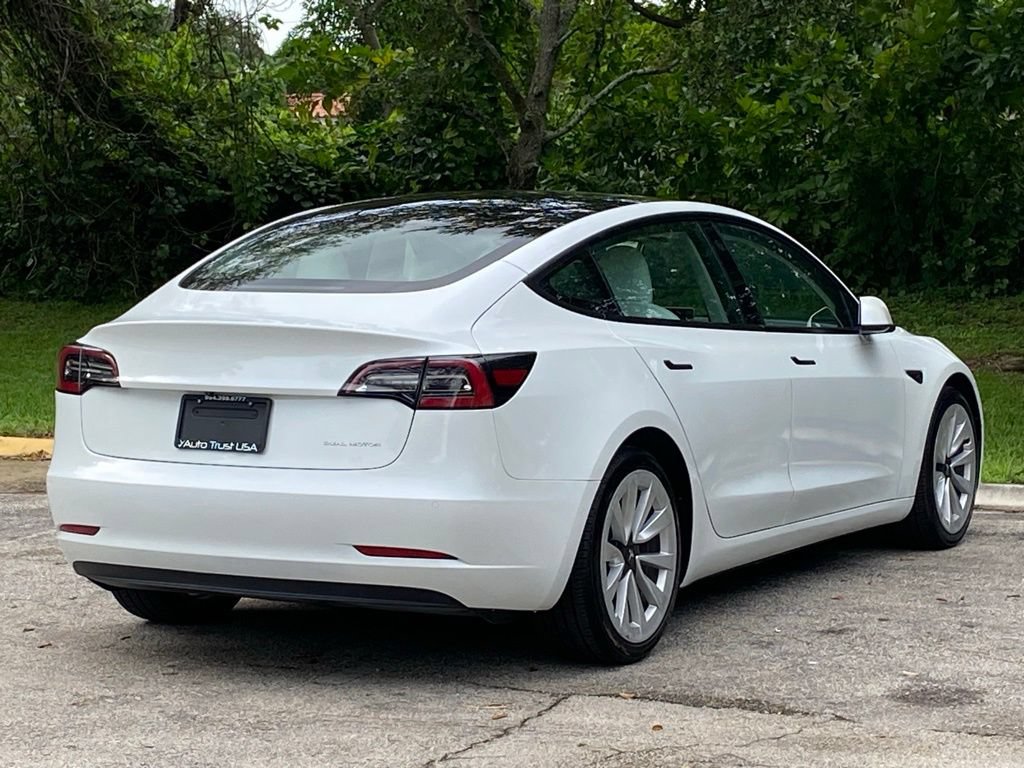 Used 2022 Tesla Model 3 Long Range AWD/4WD image 9