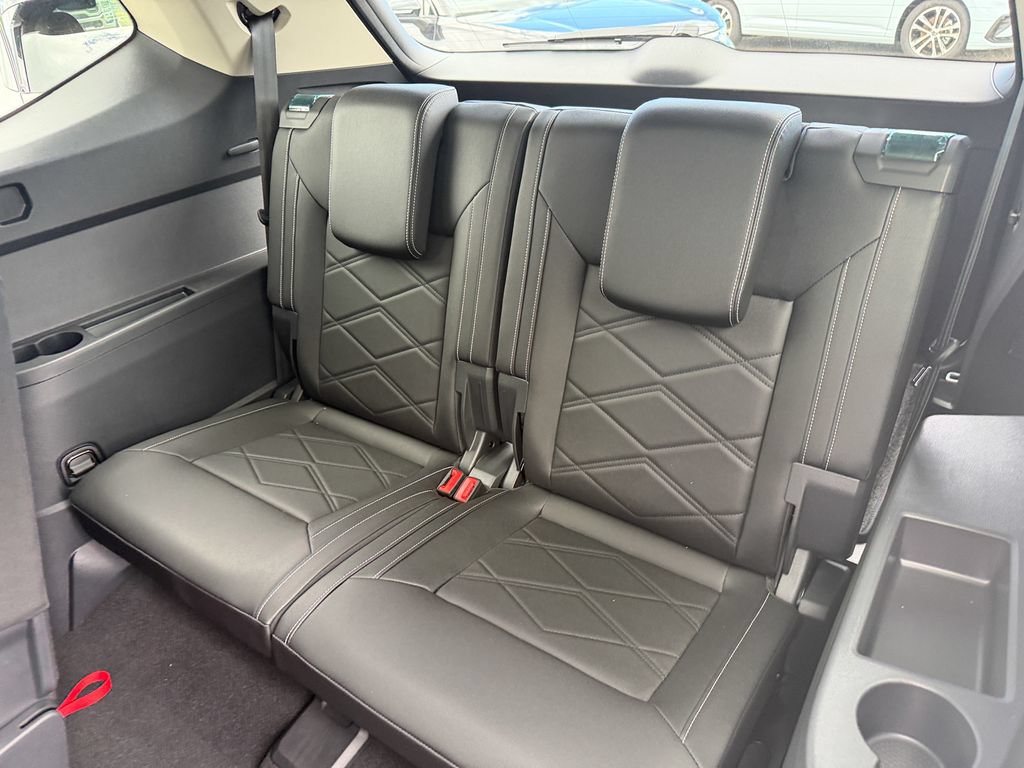 New 2026 Volkswagen Atlas SE FWD image 22