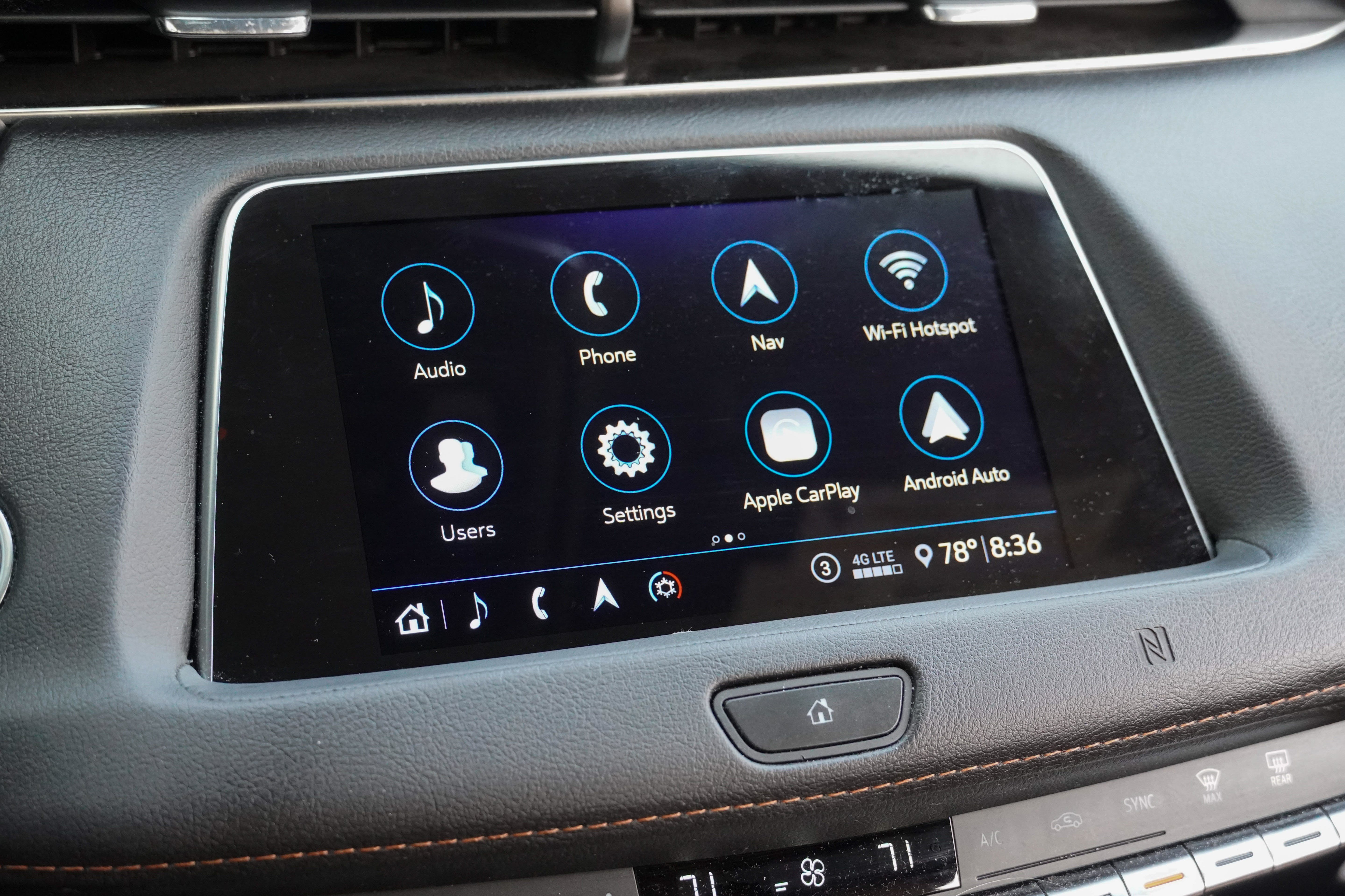 Used 2020 Cadillac XT4 Premium Luxury FWD image 24