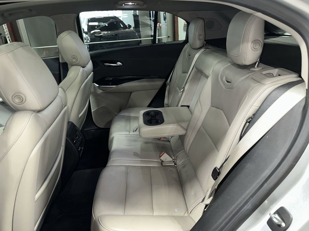 Used 2019 Cadillac XT4 Premium Luxury FWD image 27