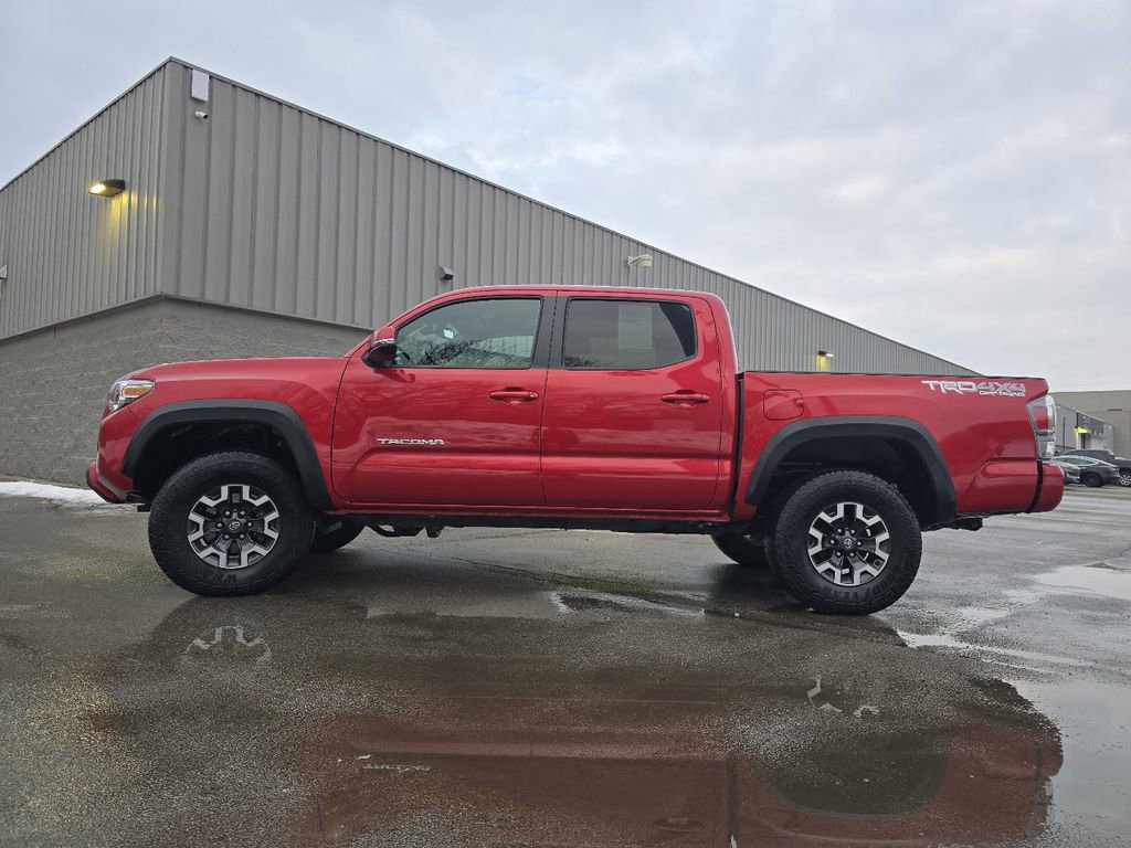 Used 2023 Toyota Tacoma TRD Off-Road w/ Technology Package image 13