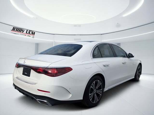 Used 2025 Mercedes-Benz E 350 Sedan image 3