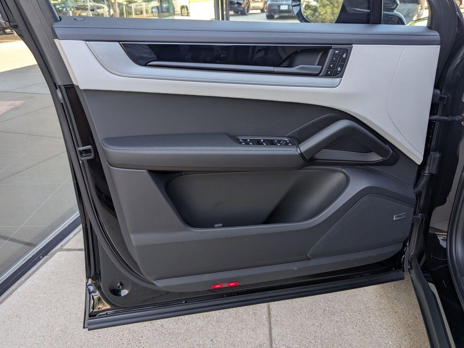 New 2026 Porsche Cayenne E-Hybrid image 13