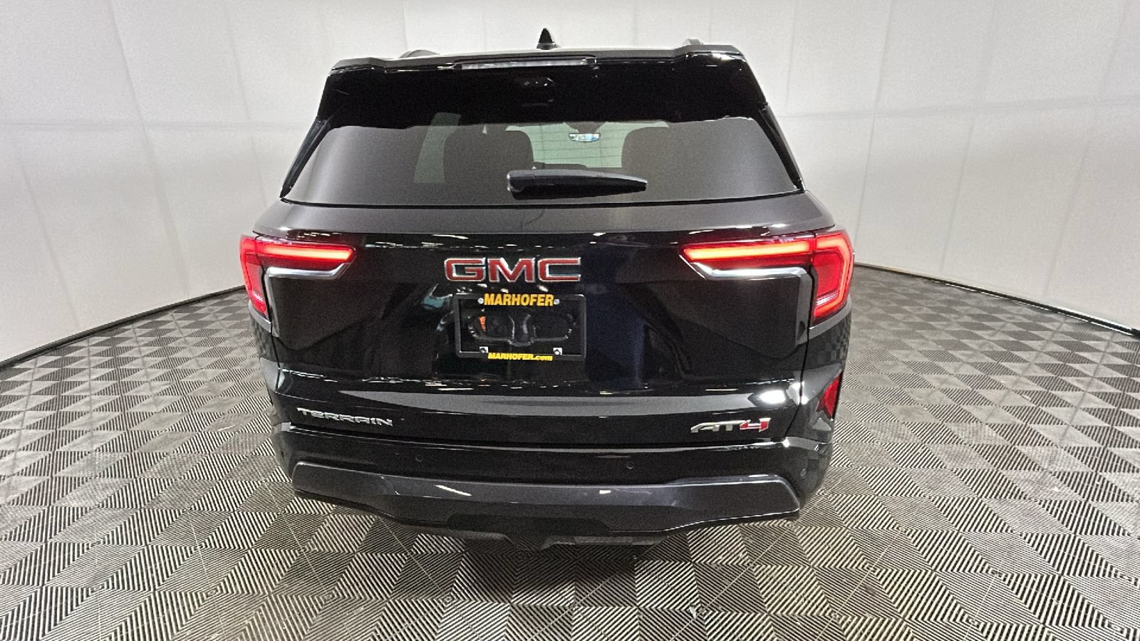 New 2026 GMC Terrain AT4 w/ Technology Package II AWD/4WD image 4