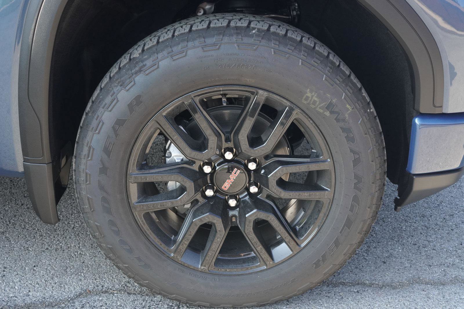 New 2026 GMC Sierra 1500 Elevation image 13