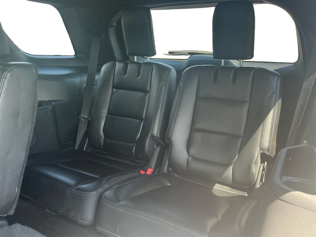 Used 2016 Ford Explorer XLT w/ Equipment Group 202A FWD image 21