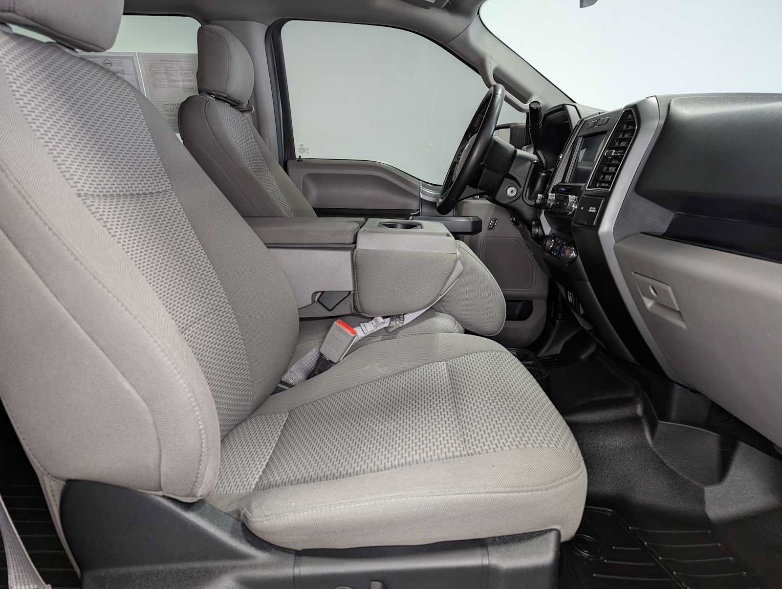 Used 2019 Ford F150 XLT w/ Equipment Group 302A Luxury AWD/4WD image 42