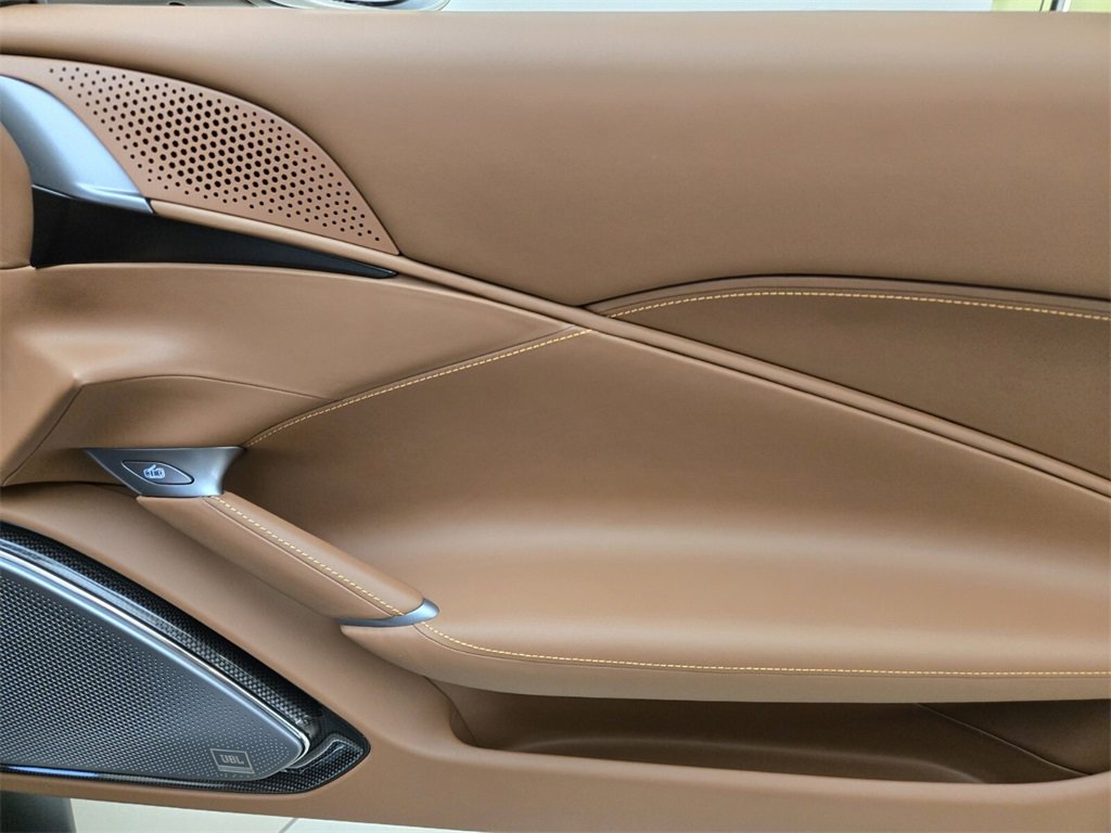 Used 2024 Ferrari Roma Spider image 29