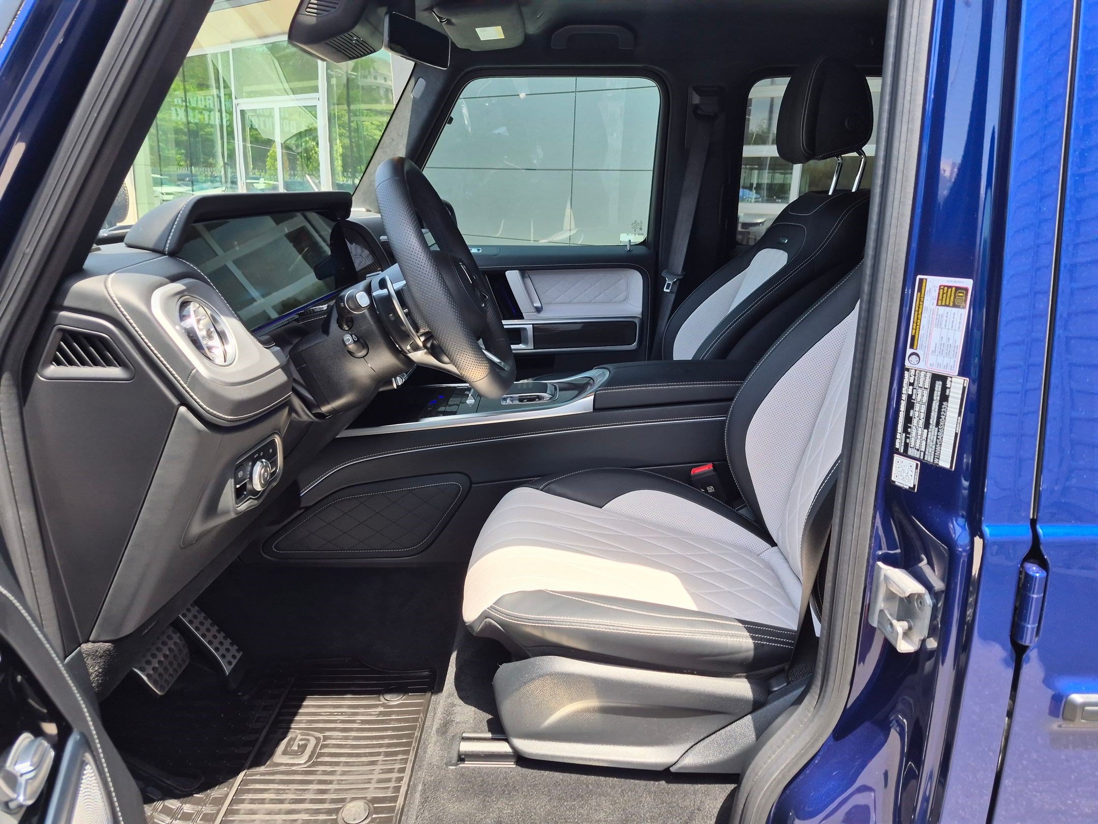 Used 2025 Mercedes-Benz G 63 AMG 4MATIC image 15