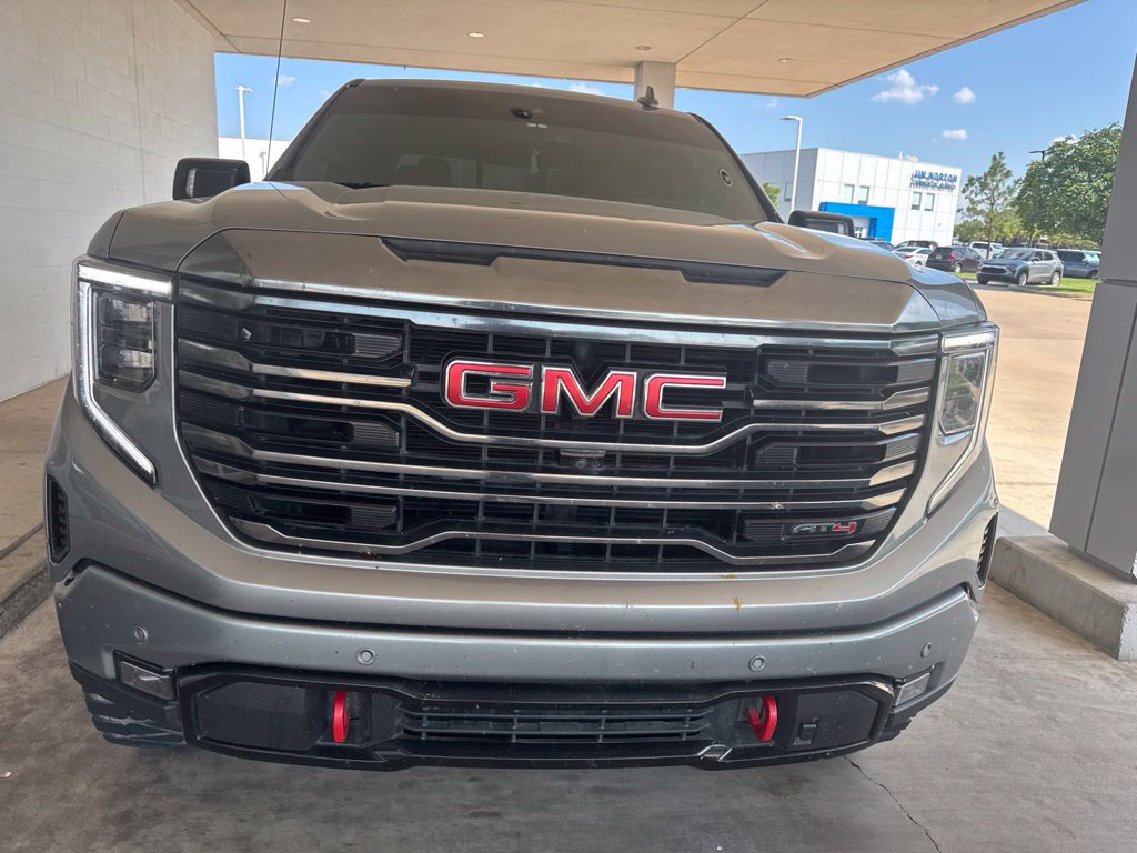 Used 2023 GMC Sierra 1500 AT4 w/ AT4 Premium Package AWD/4WD image 2