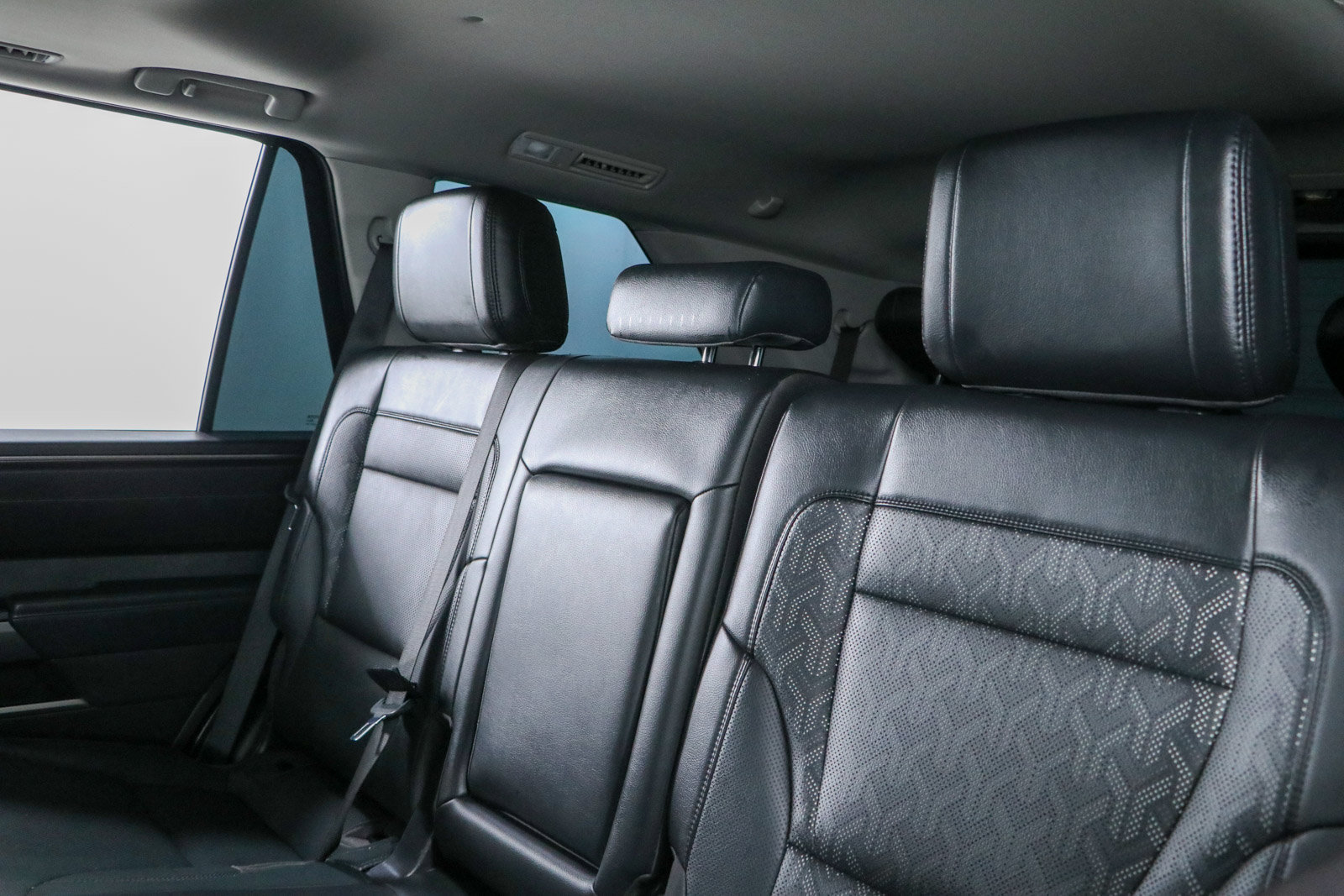 Used 2024 Toyota Sequoia SR5 w/ SR5 Premium Package AWD/4WD image 27