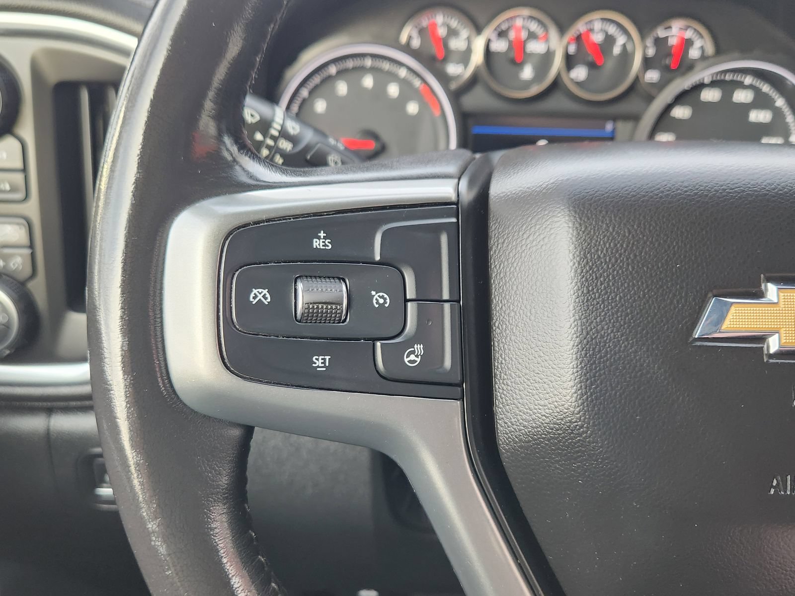 Used 2020 Chevrolet Silverado 3500 LTZ AWD/4WD image 34