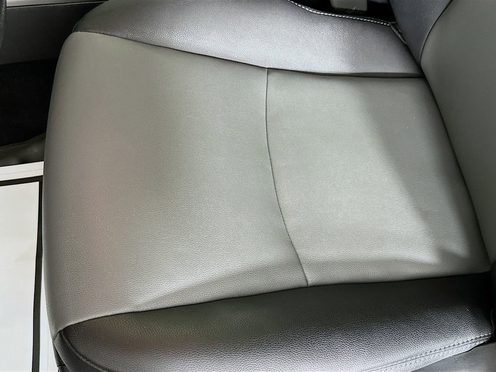 Certified 2023 Toyota 4Runner SR5 Premium w/ Moonroof Package AWD/4WD image 19