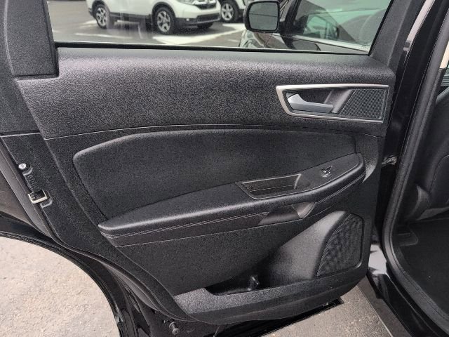 Used 2024 Ford Edge SEL w/ Convenience Package image 30