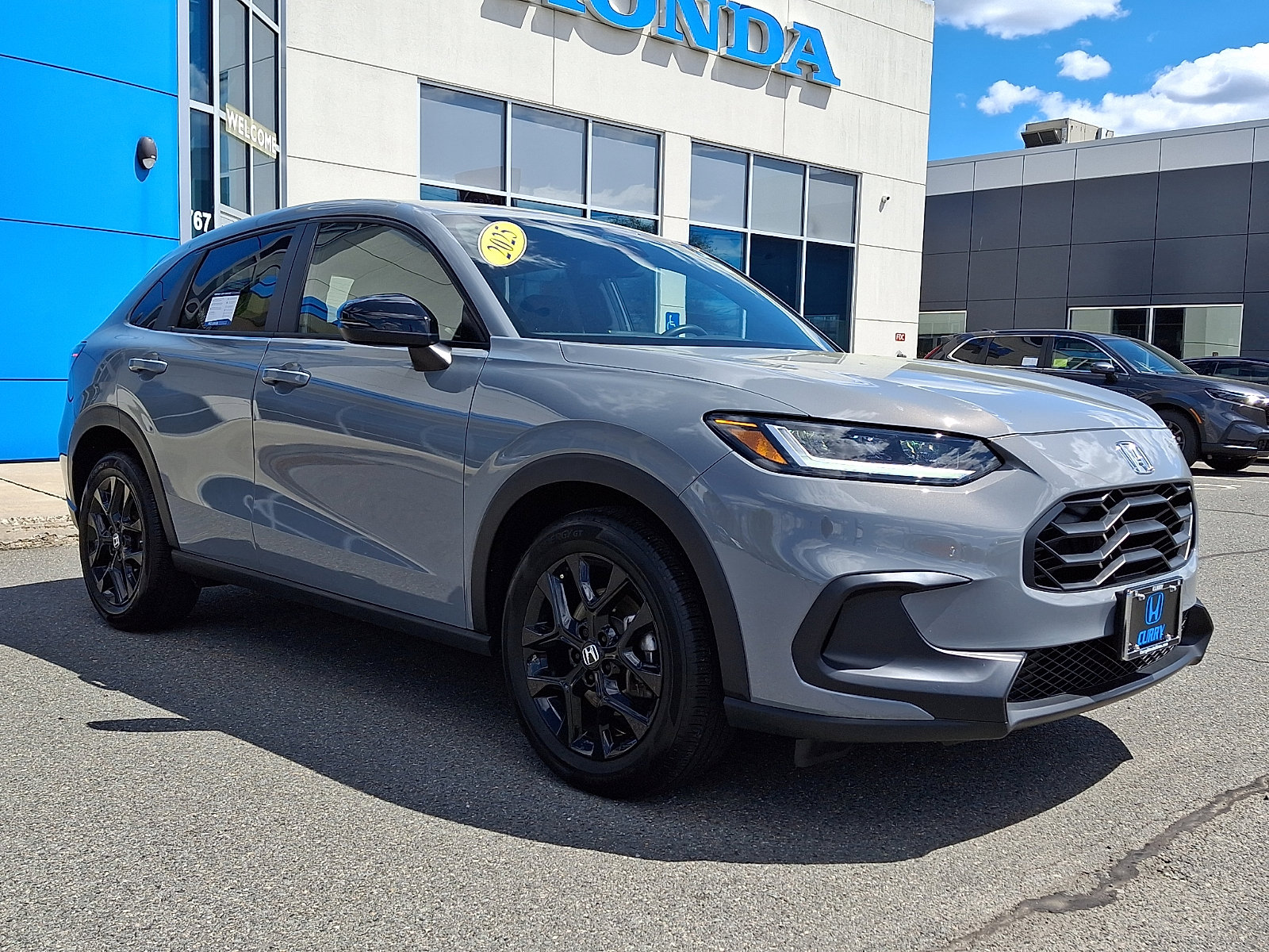 Used 2025 Honda HR-V Sport image 3
