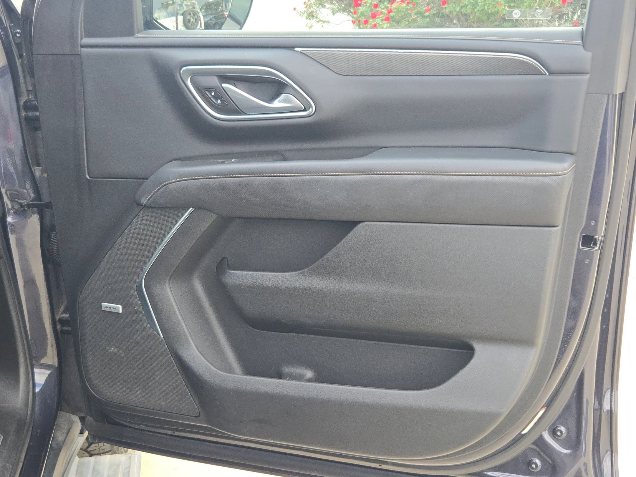 Used 2023 GMC Yukon AT4 image 42