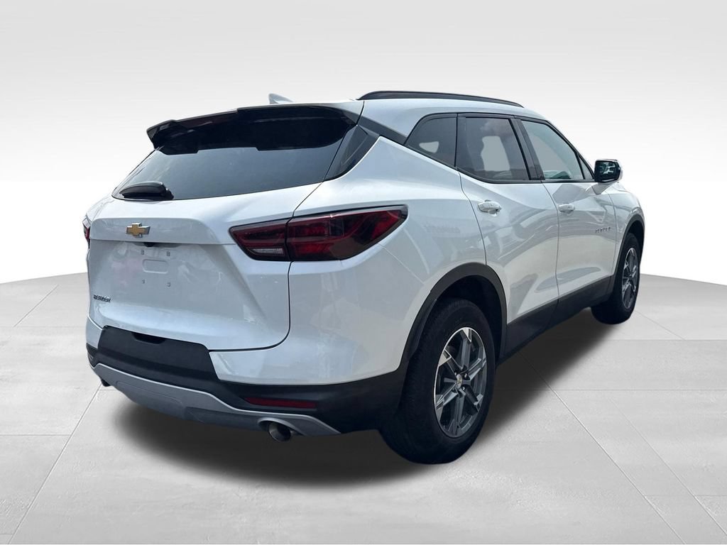 Used 2023 Chevrolet Blazer LT w/ LPO, Floor Liner Package FWD image 11