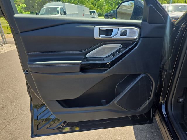Certified 2023 Ford Explorer ST w/ Equipment Group 401A AWD/4WD image 10