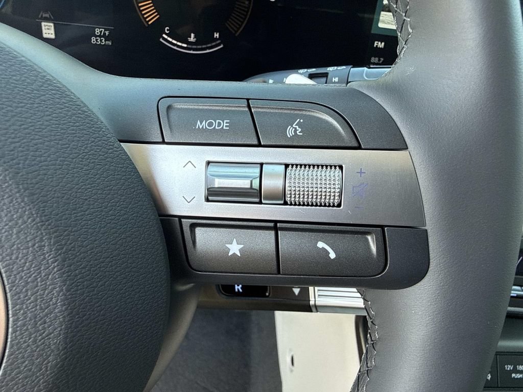 Used 2026 Hyundai Kona SEL Premium FWD image 30