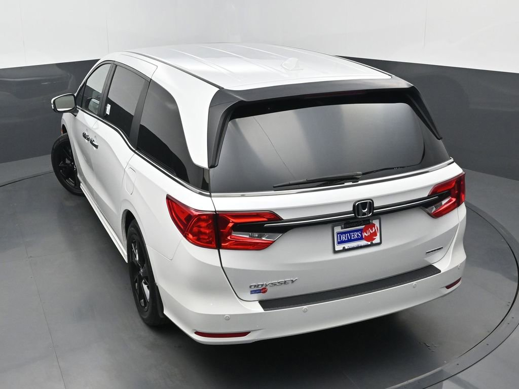 Used 2024 Honda Odyssey Touring image 39