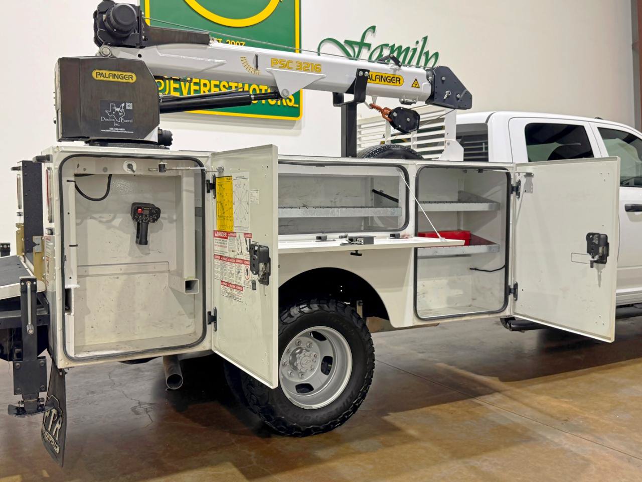 Used 2024 RAM 3500 Tradesman AWD/4WD image 59