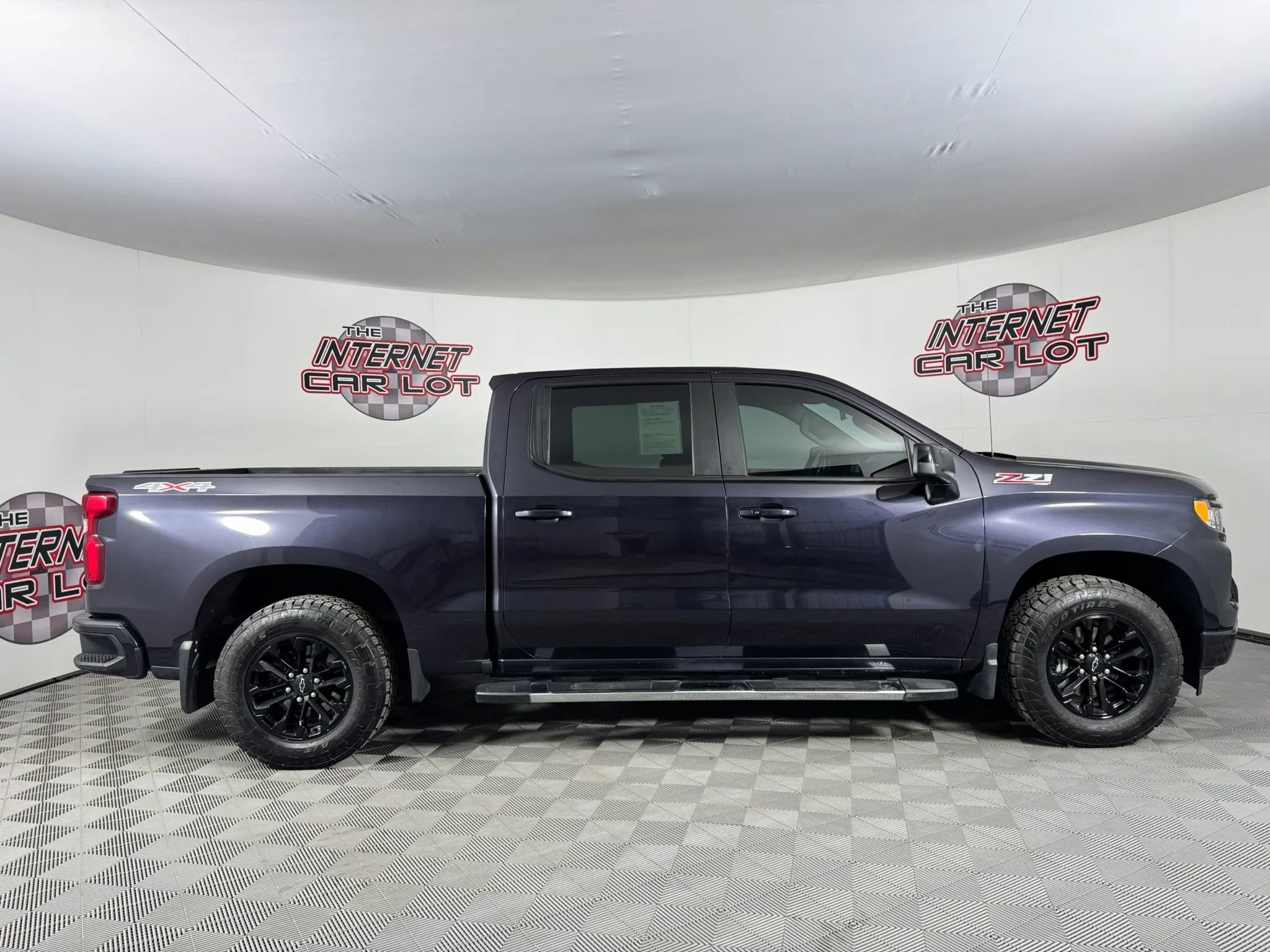 Used 2022 Chevrolet Silverado 1500 RST w/ Convenience Package II AWD/4WD image 8