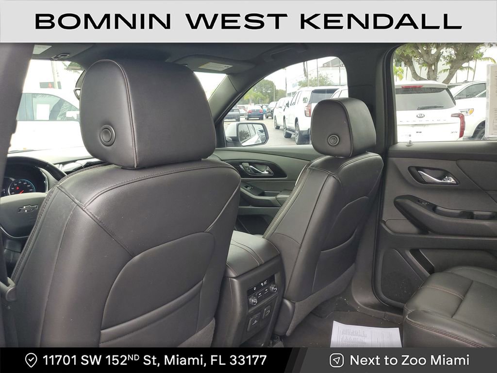 Used 2023 Chevrolet Traverse RS image 20