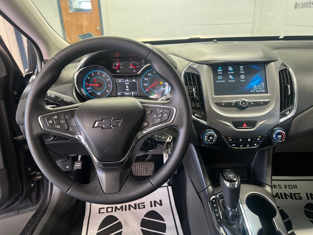 Used 2016 Chevrolet Cruze LT image 20