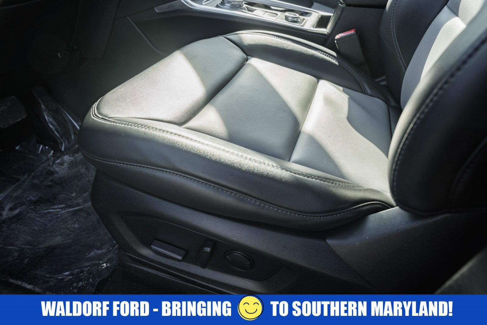 Used 2022 Ford Explorer XLT w/ Equipment Group 202A image 77