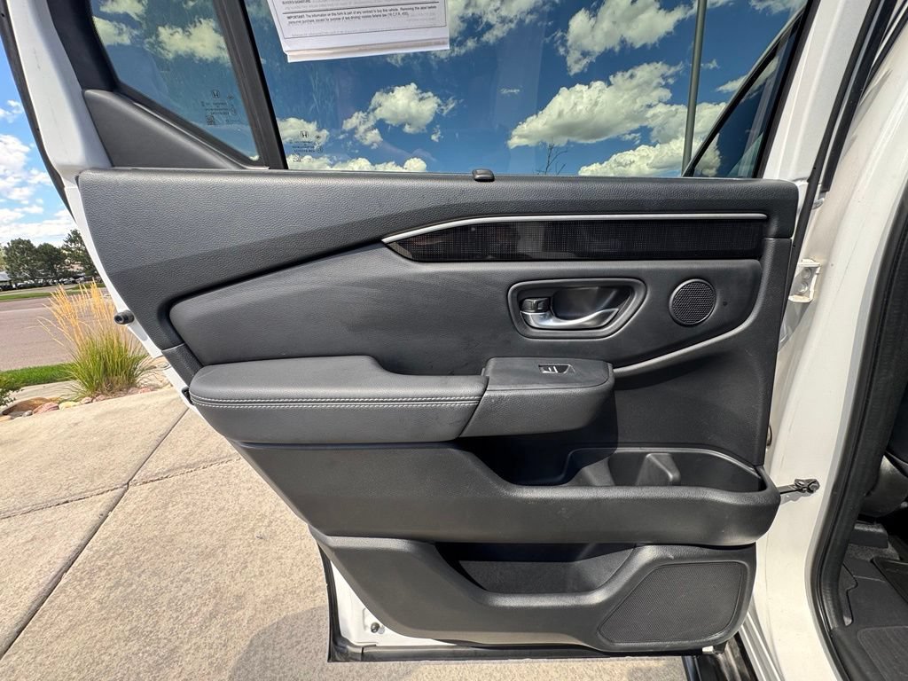 Used 2023 Honda Pilot Elite image 33