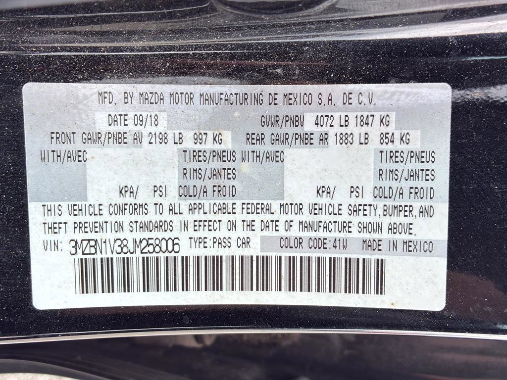 Used 2018 MAZDA MAZDA3 Touring FWD image 18