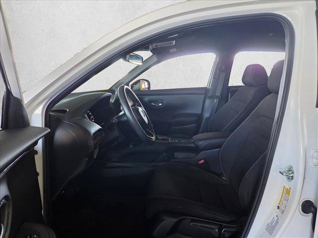 Used 2025 Honda HR-V Sport image 11