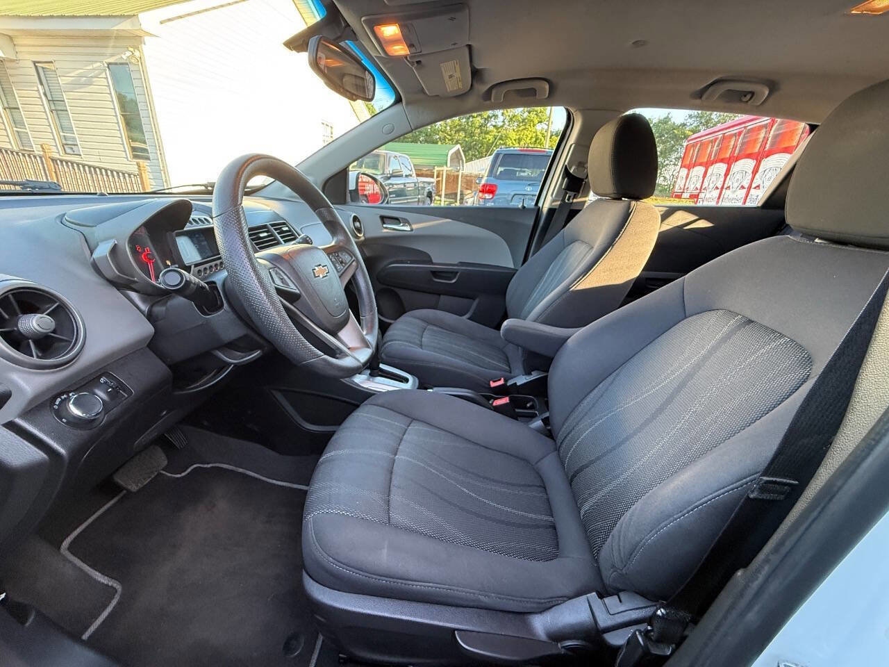 Used 2014 Chevrolet Sonic LT FWD image 21