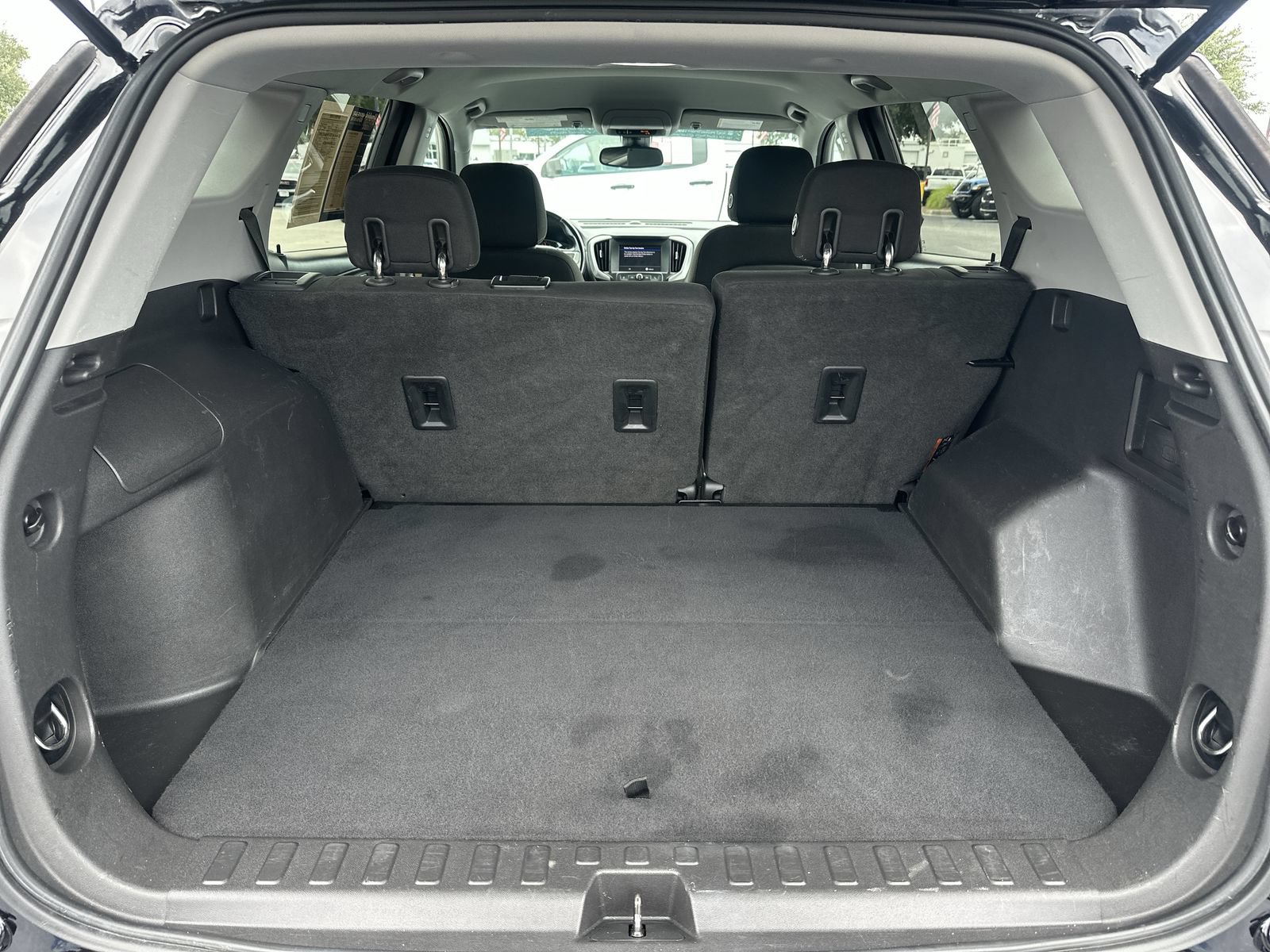 Used 2020 GMC Terrain SLE FWD image 32