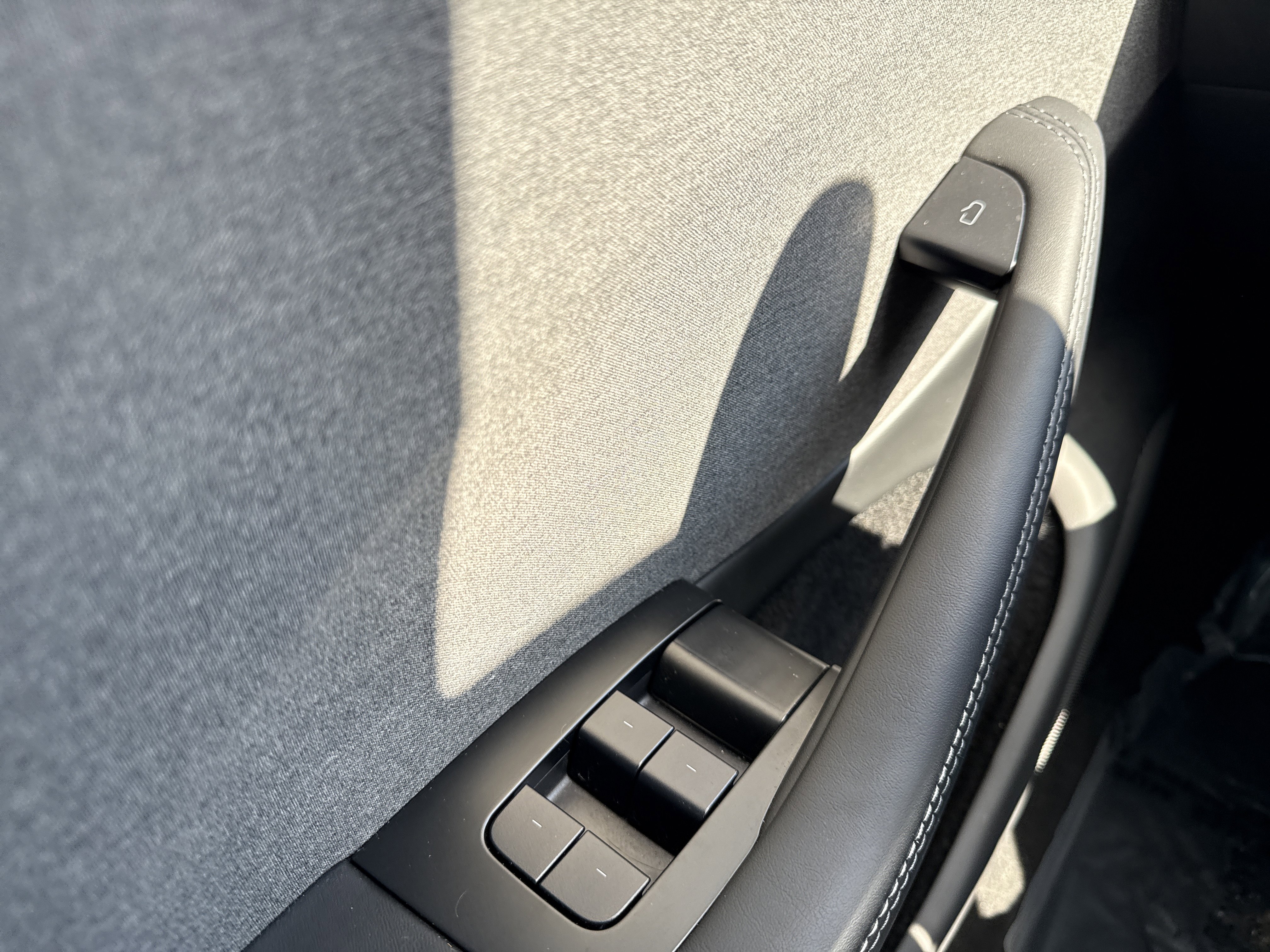 Used 2024 Tesla Model 3 Standard Range image 20